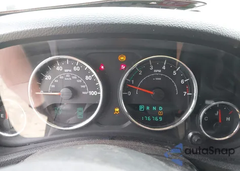 2014 Jeep Wrangler Unlimited Sahara z USA, uszkodzony, nr VIN 1C4HJWEG8EL292835